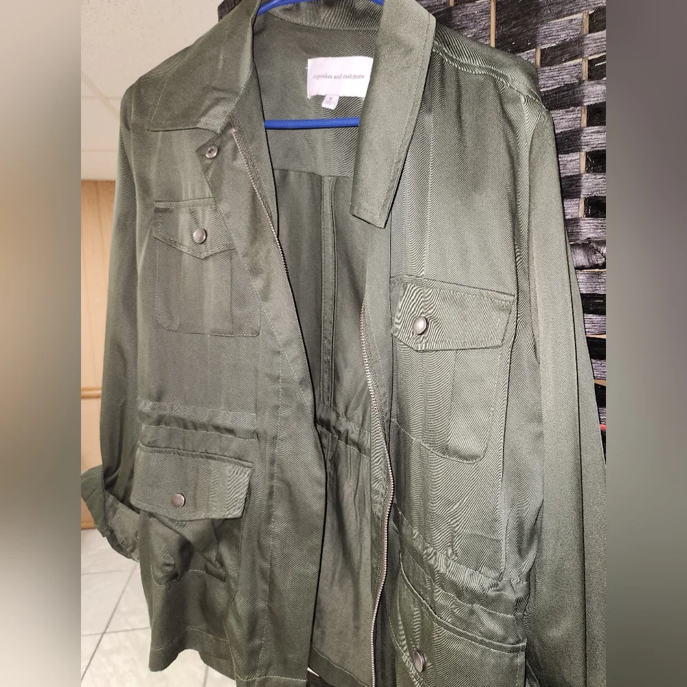 Jacket - Picture 2 of 2